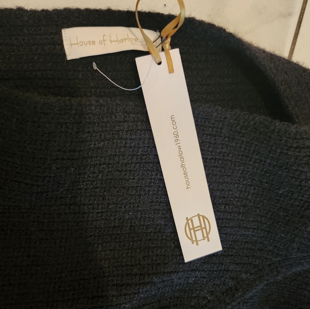 House Of Harlow Wrap Crop Knit Top Size One Size New - Picture 3 of 3